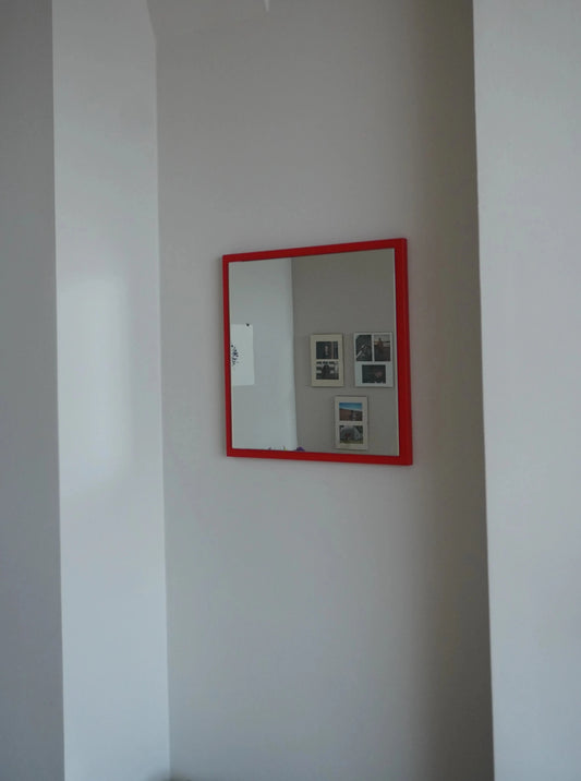 The basic mirror - red